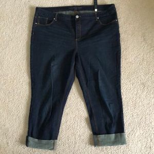 The SO slimming ankle jean capris by Chico
